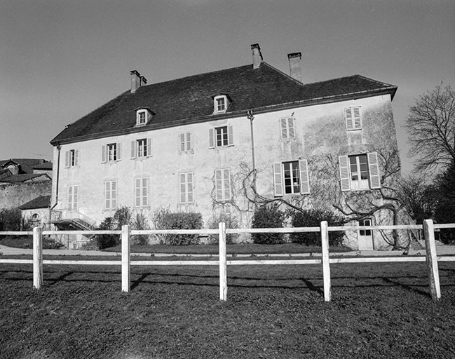 Logis : façade ouest © Région Bourgogne-Franche-Comté, Inventaire du patrimoine