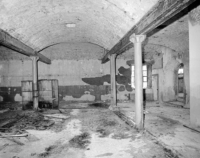 Premier étage, grande salle, côté est. © Région Bourgogne-Franche-Comté, Inventaire du patrimoine