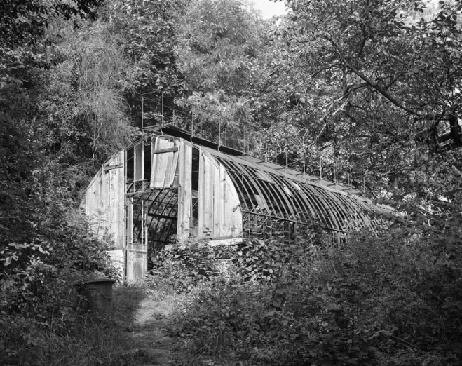 Vue d'ensemble de la serre de trois-quarts droit. © Région Bourgogne-Franche-Comté, Inventaire du patrimoine
