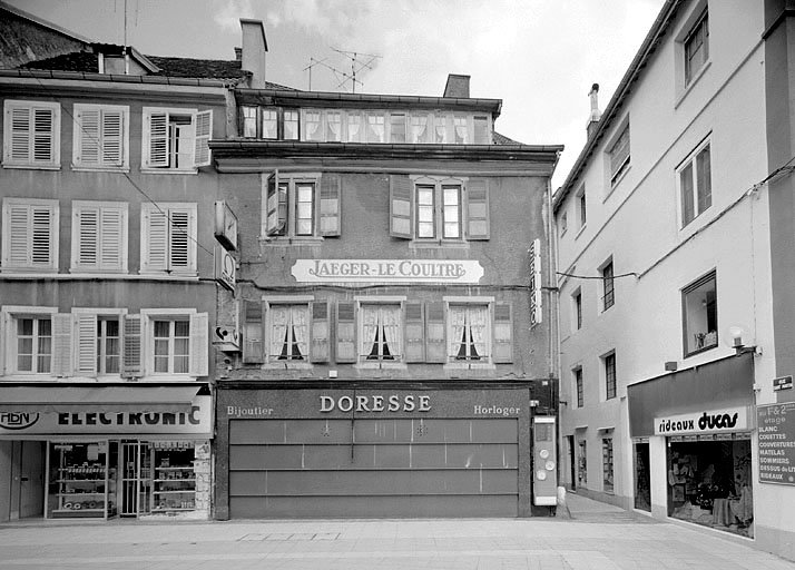 Façade sur la rue des Febvres. © Région Bourgogne-Franche-Comté, Inventaire du patrimoine Façade sur la rue des Febvres. © Région Bourgogne-Franche-Comté, Inventaire du patrimoine