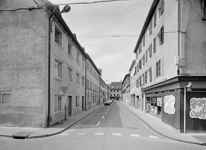 Rue du Collège. © Région Bourgogne-Franche-Comté, Inventaire du patrimoine