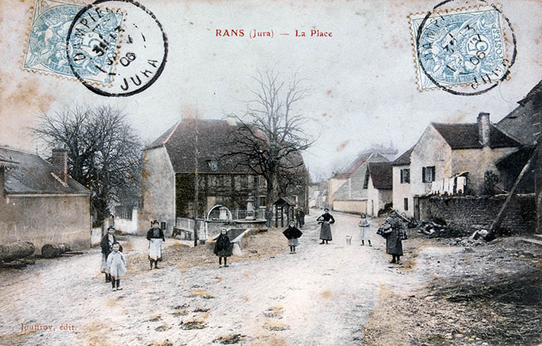 Rans (Jura) - La Place. © Région Bourgogne-Franche-Comté, Inventaire du patrimoine