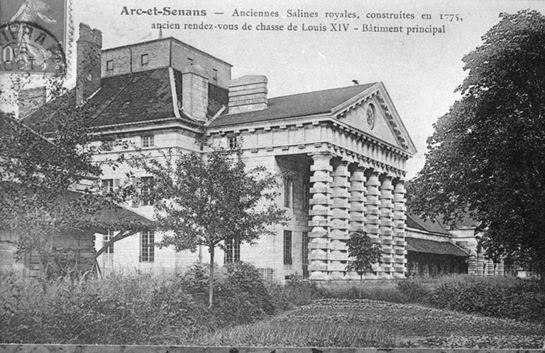 Arc-et-Senans - Anciennes Salines royales construites en 1775, ancien rendez-vous de chasse de Louis XIV - Bâtiment principal, début 20e siècle. © Région Bourgogne-Franche-Comté, Inventaire du patrimoine Arc-et-Senans - Anciennes Salines royales construites en 1775, ancien rendez-vous de chasse de Louis XIV - Bâtiment principal, début 20e siècle. © Région Bourgogne-Franche-Comté, Inventaire du patrimoine