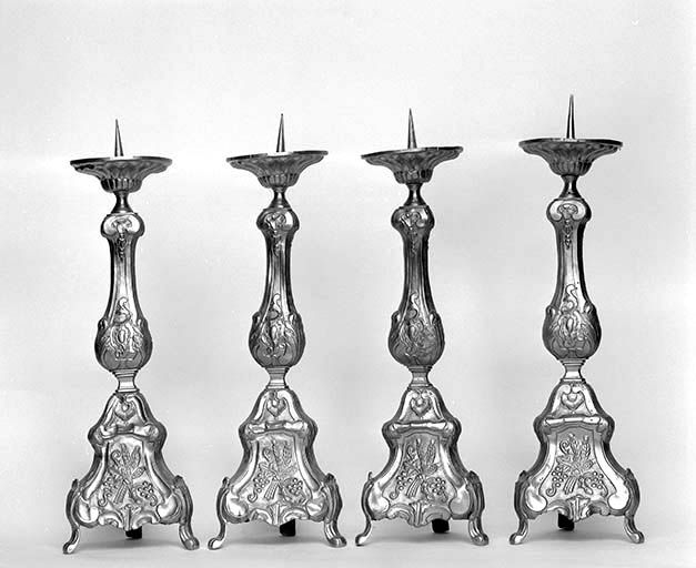 Vue de quatre chandeliers. © Région Bourgogne-Franche-Comté, Inventaire du patrimoine