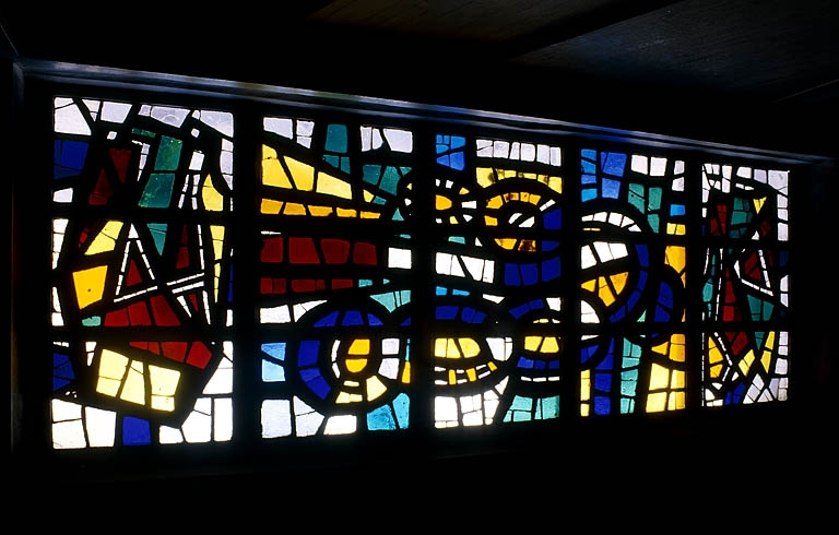 Baie n° 15 : l'esclavage et le péché abolis par le Christ. © Région Bourgogne-Franche-Comté, Inventaire du patrimoine