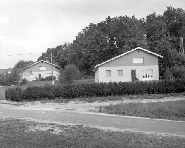 Maisons de cadres. © Région Bourgogne-Franche-Comté, Inventaire du patrimoine Maisons de cadres. © Région Bourgogne-Franche-Comté, Inventaire du patrimoine
