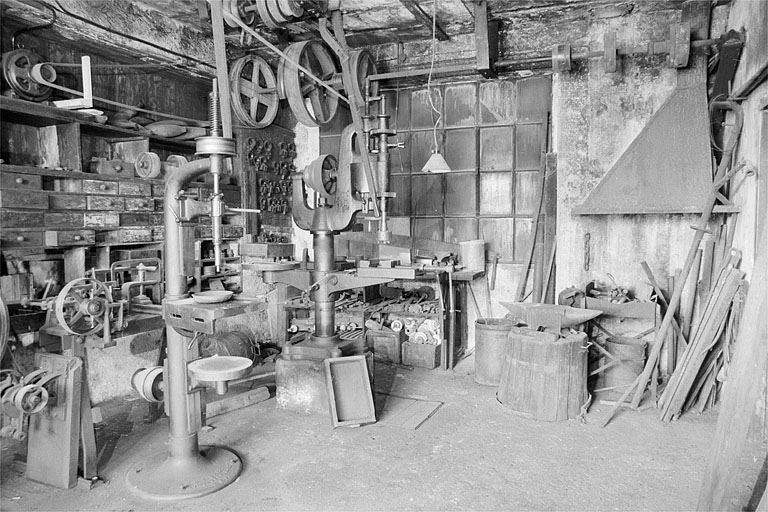 Intérieur de l'atelier de réparation. © Région Bourgogne-Franche-Comté, Inventaire du patrimoine