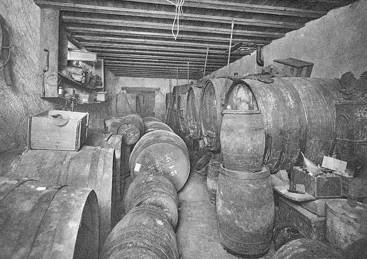 La Fraternelle ; succursale de Molinges (cave de gros). © Région Bourgogne-Franche-Comté, Inventaire du patrimoine