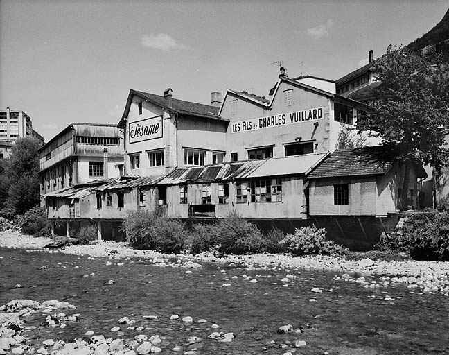 Façade postérieure de trois quarts droite. © Région Bourgogne-Franche-Comté, Inventaire du patrimoine Façade postérieure de trois quarts droite. © Région Bourgogne-Franche-Comté, Inventaire du patrimoine