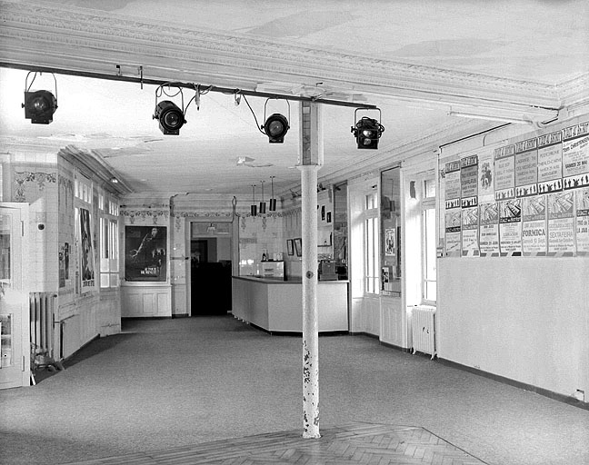 Café : intérieur, côté bar. © Région Bourgogne-Franche-Comté, Inventaire du patrimoine
