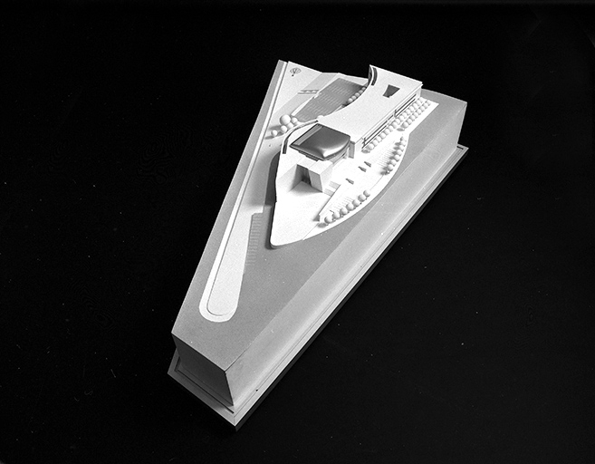 Maquette de la future Chambre de Commerce et d'Industrie, 1993.Maquette présentant le projet d'E. Morin et conservée à la CCI du Doubs. © Région Bourgogne-Franche-Comté, Inventaire du patrimoine