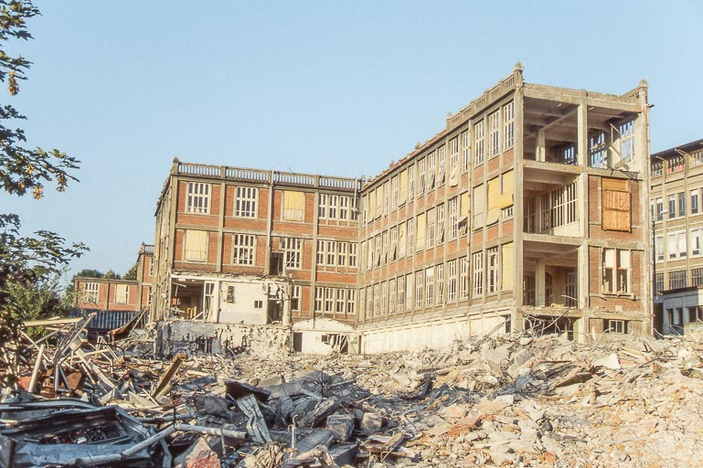 Destruction de l'usine, 20 août 1993 au matin : ateliers (6) depuis le nord-est. © Région Bourgogne-Franche-Comté, Inventaire du patrimoine
