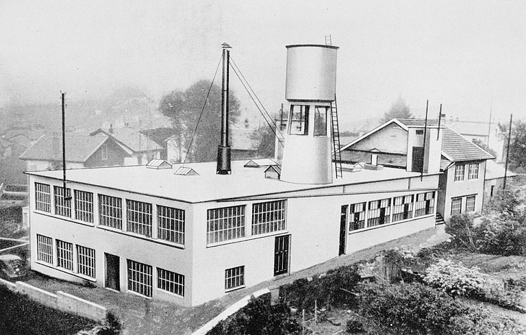 L'usine vue de l'est, vers 1958. © Région Bourgogne-Franche-Comté, Inventaire du patrimoine