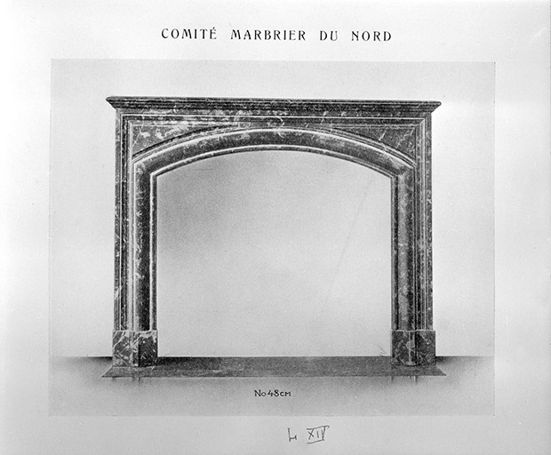 Modèle de cheminée Louis XIV. © Région Bourgogne-Franche-Comté, Inventaire du patrimoine