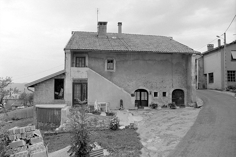 Façade antérieure. © Région Bourgogne-Franche-Comté, Inventaire du patrimoine Façade antérieure. © Région Bourgogne-Franche-Comté, Inventaire du patrimoine