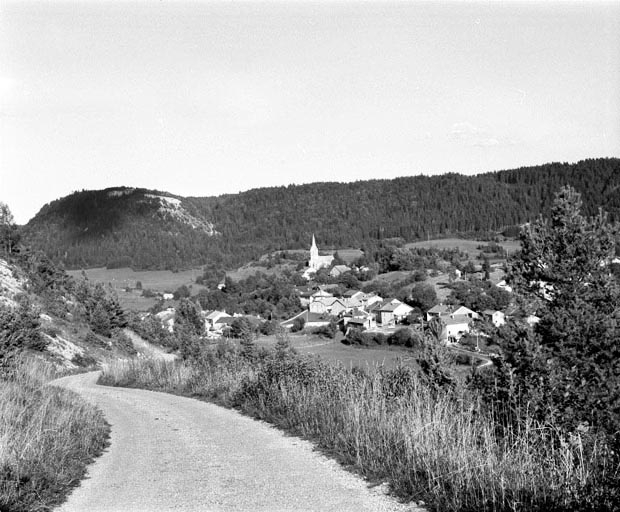 Vue générale du village de Choux. © Région Bourgogne-Franche-Comté, Inventaire du patrimoine