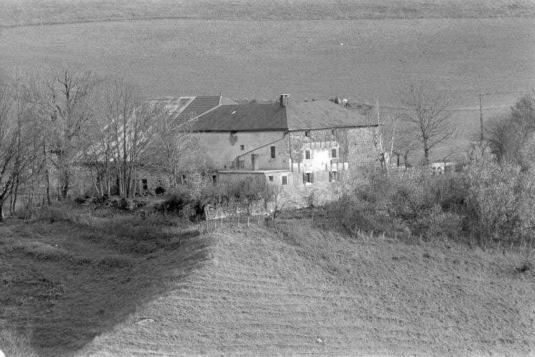 Vue rapprochée de la façade nord-ouest. © Région Bourgogne-Franche-Comté, Inventaire du patrimoine