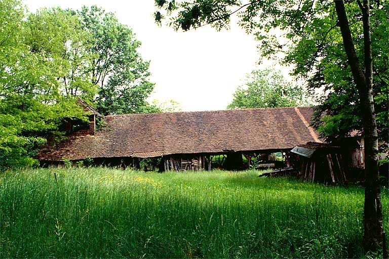 Bâtiment du four industriel et de la pièce de séchage. © Région Bourgogne-Franche-Comté, Inventaire du patrimoine