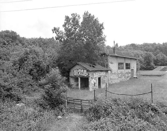 Entrepôt industriel. © Région Bourgogne-Franche-Comté, Inventaire du patrimoine Entrepôt industriel. © Région Bourgogne-Franche-Comté, Inventaire du patrimoine