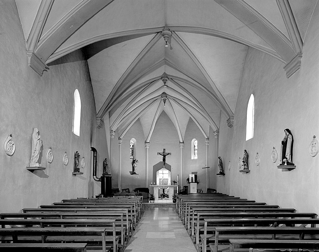 La nef et le choeur vus depuis l'entrée. © Région Bourgogne-Franche-Comté, Inventaire du patrimoine