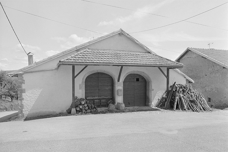 Façade postérieure avec granges hautes. © Région Bourgogne-Franche-Comté, Inventaire du patrimoine