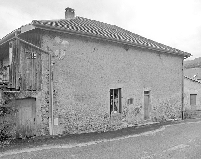 Face droite. © Région Bourgogne-Franche-Comté, Inventaire du patrimoine