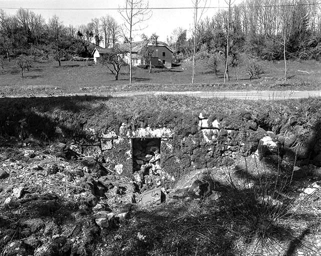 Citerne enterrée. © Région Bourgogne-Franche-Comté, Inventaire du patrimoine