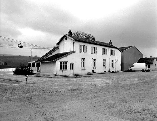 Logement et bureaux. © Région Bourgogne-Franche-Comté, Inventaire du patrimoine