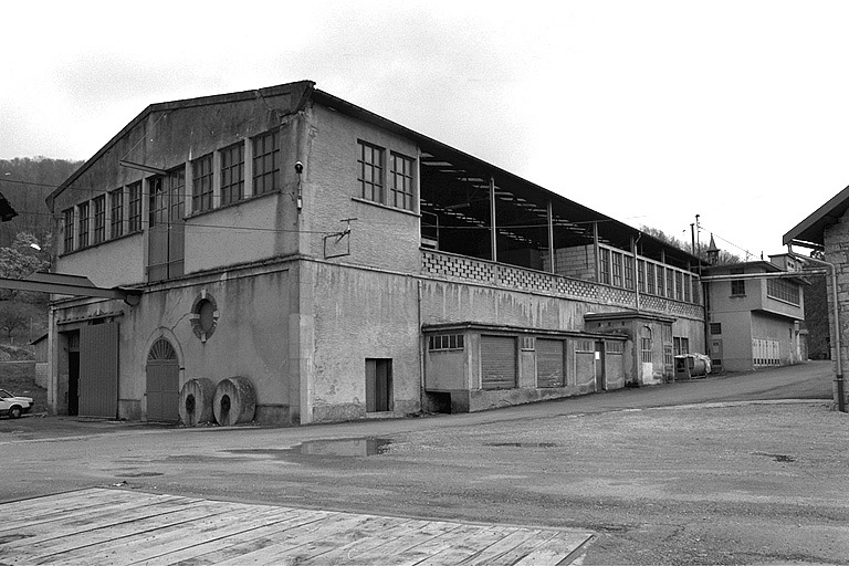 Façade sur cour de l'atelier de fabrication est. © Région Bourgogne-Franche-Comté, Inventaire du patrimoine