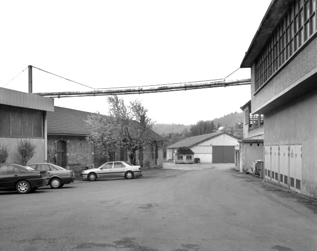 Vue des ateliers depuis les bureaux. © Région Bourgogne-Franche-Comté, Inventaire du patrimoine