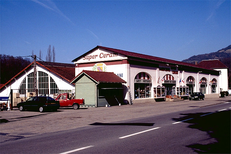 Atelier de fabrication et pièce de séchage. © Région Bourgogne-Franche-Comté, Inventaire du patrimoine