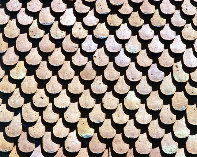 Détail de l'essentage en tuiles en écailles. © Région Bourgogne-Franche-Comté, Inventaire du patrimoine