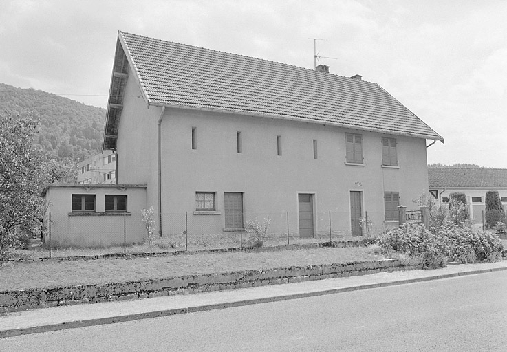 Façade postérieure. © Région Bourgogne-Franche-Comté, Inventaire du patrimoine
