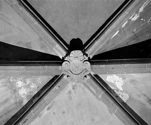 Deuxième clef de voûte du vaisseau central. © Région Bourgogne-Franche-Comté, Inventaire du patrimoine