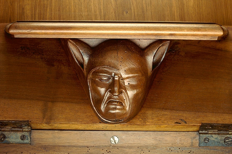 Miséricorde de la sixième stalle haute. © Région Bourgogne-Franche-Comté, Inventaire du patrimoine