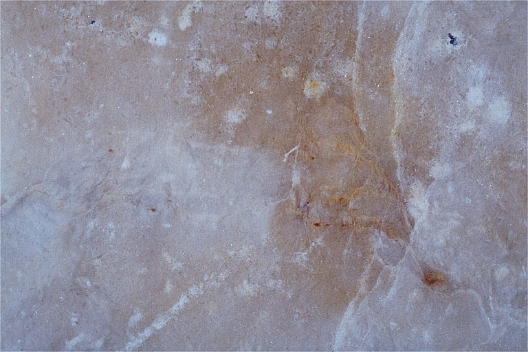 Echantillon d'albâtre de Saint-Lothain. © Région Bourgogne-Franche-Comté, Inventaire du patrimoine