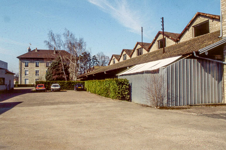 Logement patronal, quai couvert et magasins industriels. © Région Bourgogne-Franche-Comté, Inventaire du patrimoine