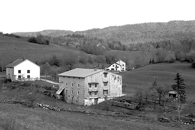 Vue de situation. © Région Bourgogne-Franche-Comté, Inventaire du patrimoine Vue de situation. © Région Bourgogne-Franche-Comté, Inventaire du patrimoine