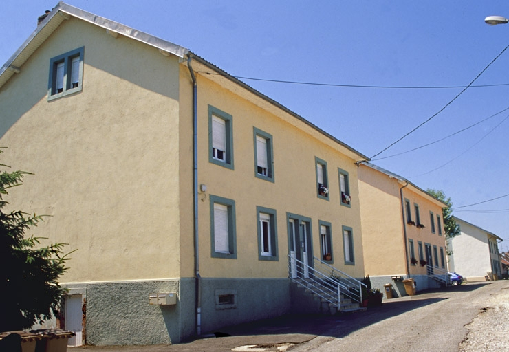 Logements ouvriers rue de la Libération. © Région Bourgogne-Franche-Comté, Inventaire du patrimoine