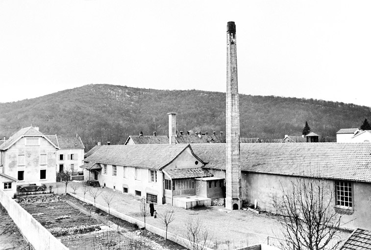 Vue d'ensemble depuis l'est vers 1945. © Région Bourgogne-Franche-Comté, Inventaire du patrimoine