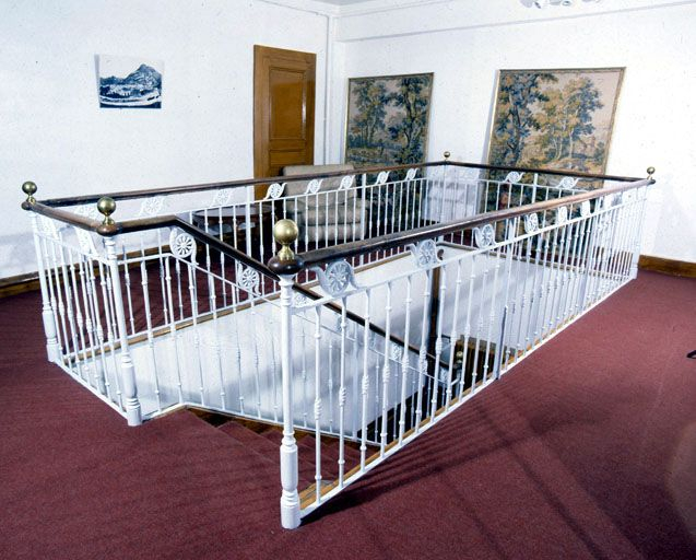 Palier du second étage. © Région Bourgogne-Franche-Comté, Inventaire du patrimoine