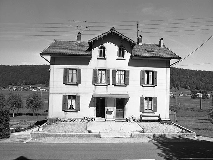 Façade antérieure. © Région Bourgogne-Franche-Comté, Inventaire du patrimoine Façade antérieure. © Région Bourgogne-Franche-Comté, Inventaire du patrimoine