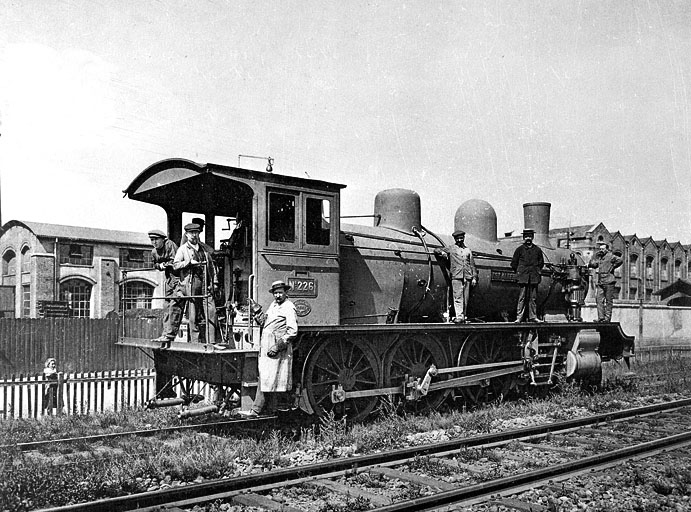 Essai d'une locomotive sur la voie de raccordement de l'usine. © Région Bourgogne-Franche-Comté, Inventaire du patrimoine