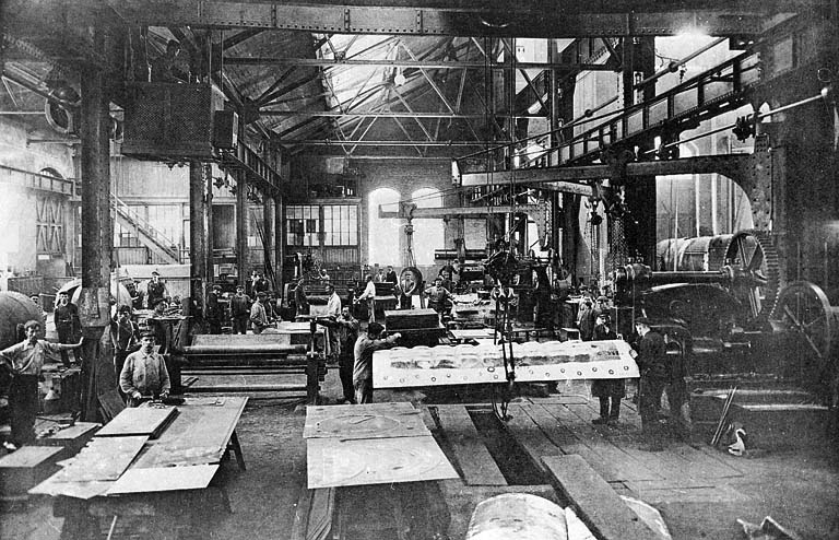 Chaudronnerie - Cintrage des tôles. © Région Bourgogne-Franche-Comté, Inventaire du patrimoine