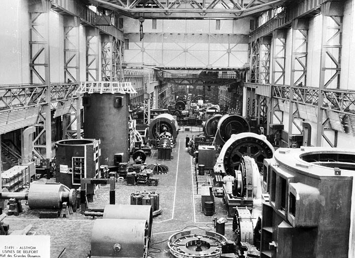 Hall des grandes dynamos. © Région Bourgogne-Franche-Comté, Inventaire du patrimoine