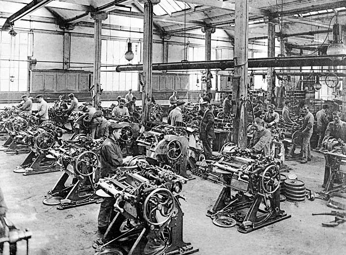 Montage des peigneuses. © Région Bourgogne-Franche-Comté, Inventaire du patrimoine