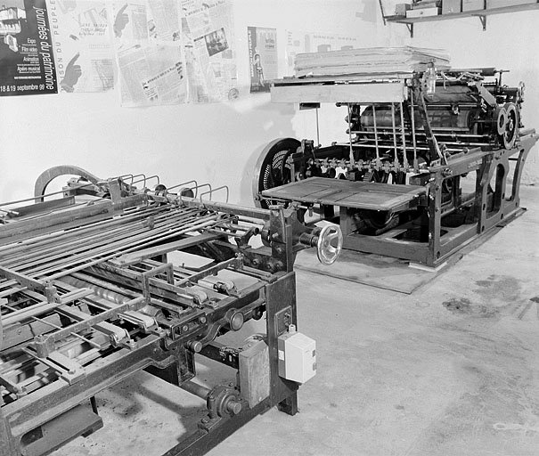 Vue d'ensemble de la plieuse Mentges et de la presse à cylindre Voirin. © Région Bourgogne-Franche-Comté, Inventaire du patrimoine