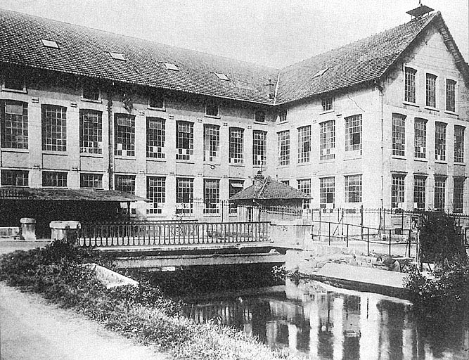 Façades sur rue au début du siècle. © Région Bourgogne-Franche-Comté, Inventaire du patrimoine Façades sur rue au début du siècle. © Région Bourgogne-Franche-Comté, Inventaire du patrimoine