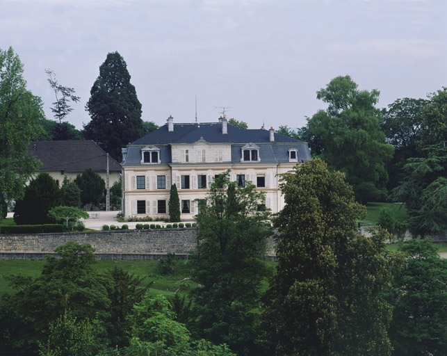 Vue d'ensemble depuis le sud. © Région Bourgogne-Franche-Comté, Inventaire du patrimoine