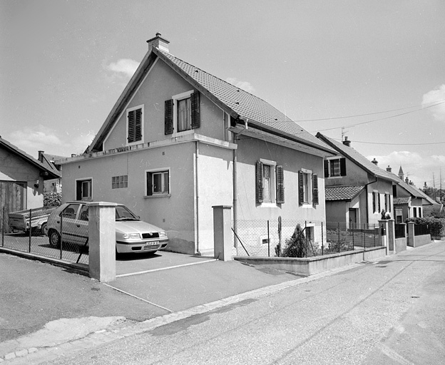 Alignement de maisons rue de la Pendule. © Région Bourgogne-Franche-Comté, Inventaire du patrimoine